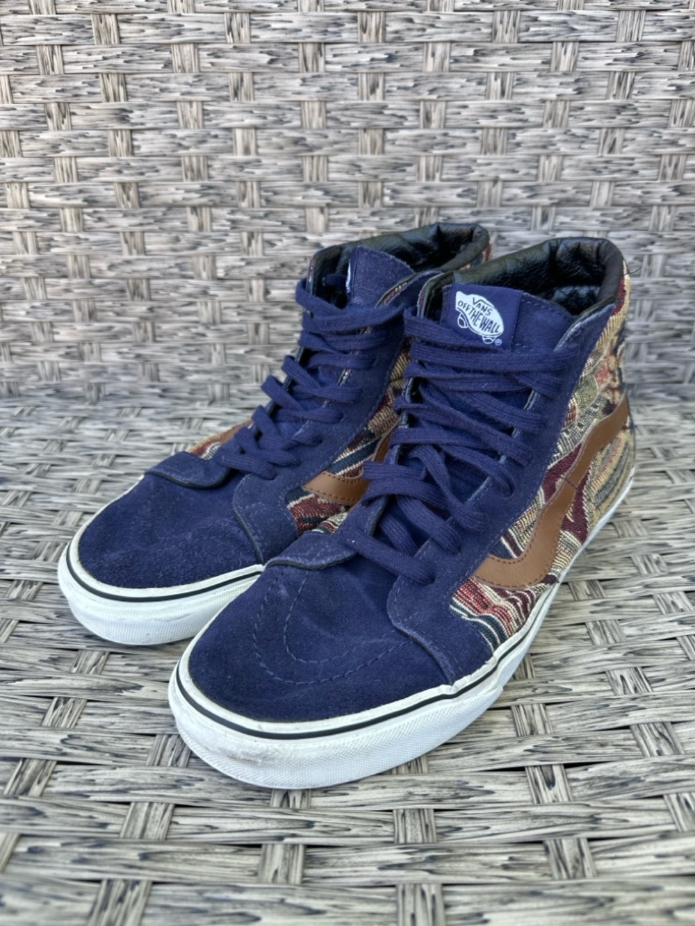 Vans Sk8-Hi Navy Tapestry Pattern Suede High Top Sneakers Men’s 9 Womens 10.5
